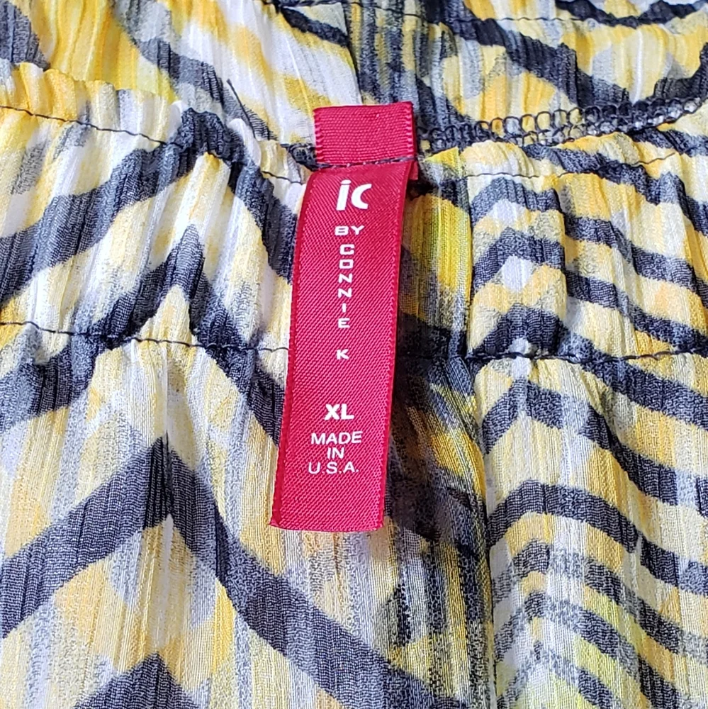 🌟 IC by Connie K Yellow and Gray Abstract Animal Print Pants - Size XL 🌟 - Picture 3 of 4